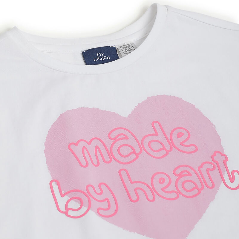 Girls White T-shirt with Short Pants image number 4